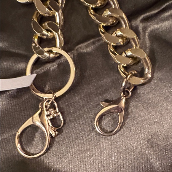 Elegant Gold Chain for your hand bag - Picture 4 of 4